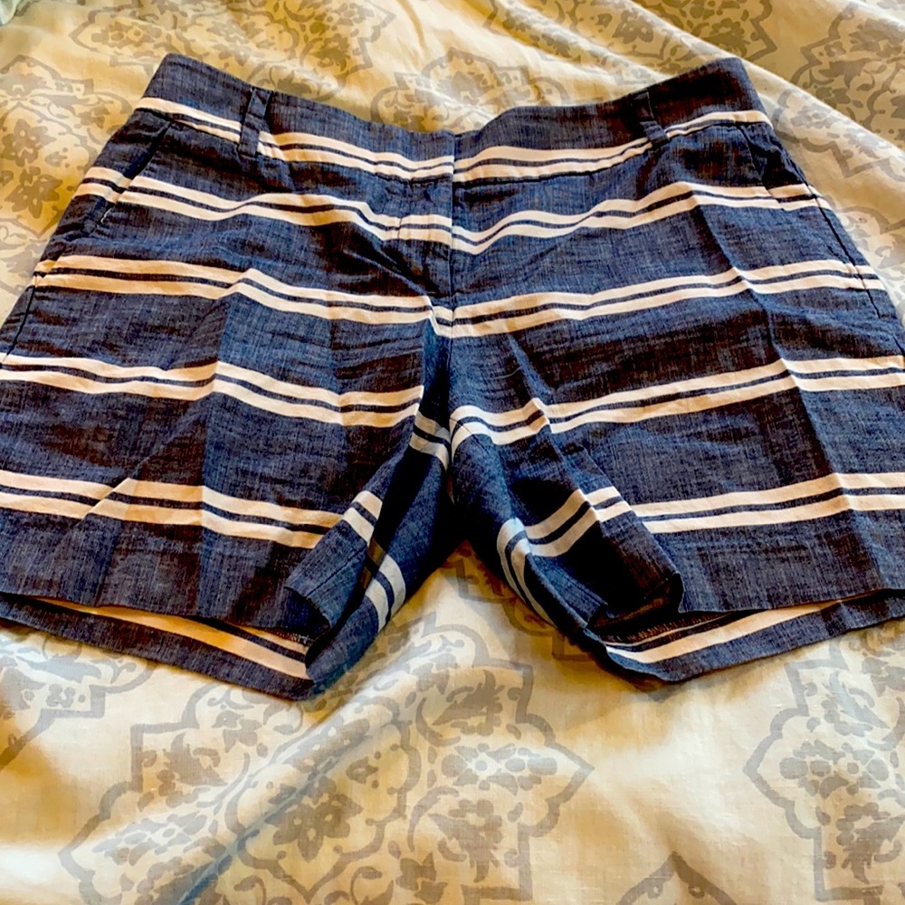 Barely worn Loft Riviera shorts!